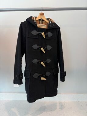 Burberry Black Coat with Classic Beige Check Lining